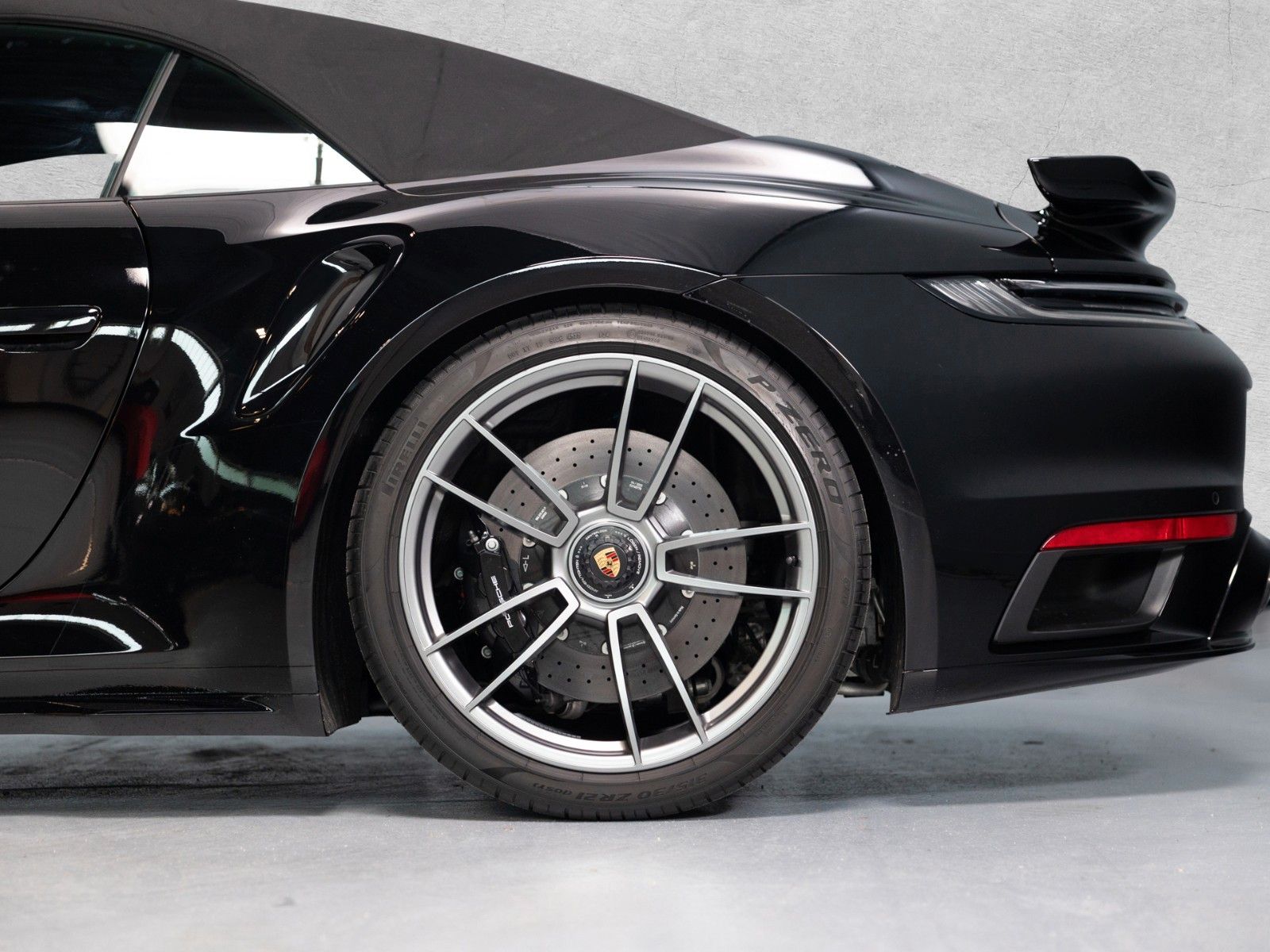 Porsche 992 992 Turbo S Cabriolet &quot; Sport Design+Sportabgas&quot;