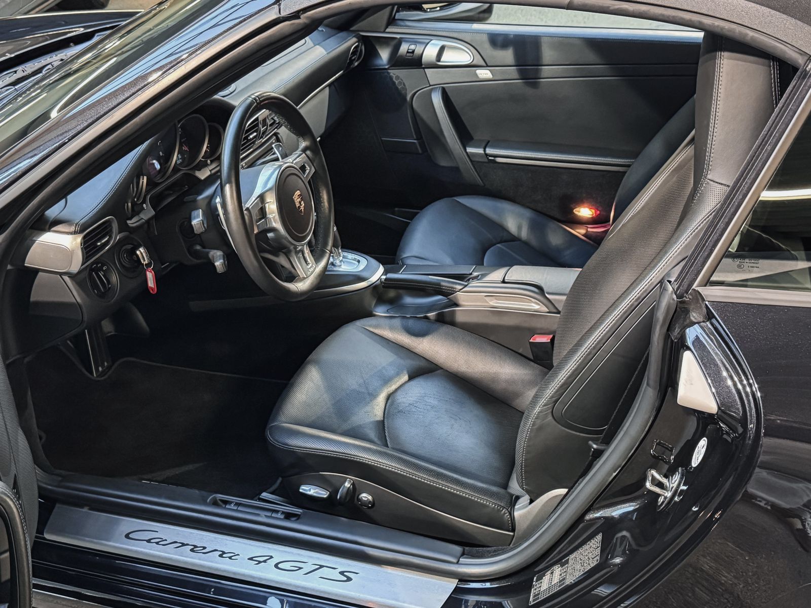 Porsche 997 911 Carrera 4 GTS Cabrio Sport-Chrono+Sitzkühl+P
