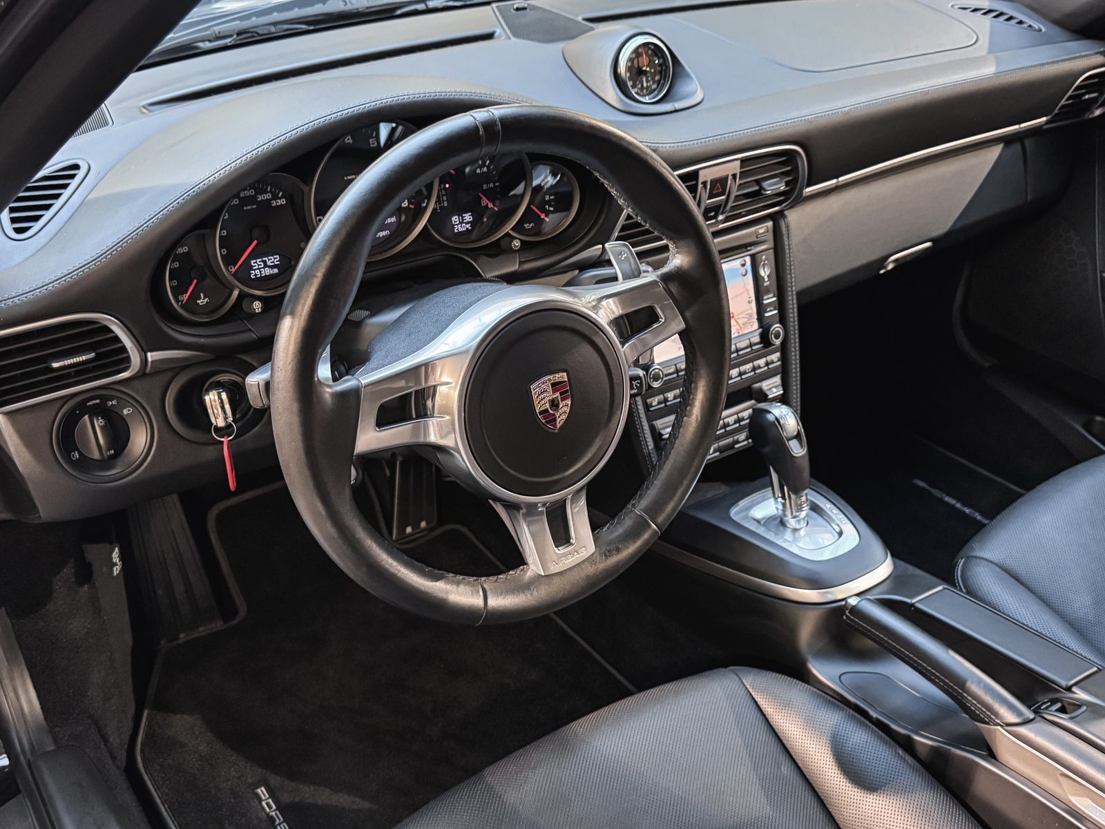 Porsche 997 911 Carrera 4 GTS Cabrio Sport-Chrono+Sitzkühl+P
