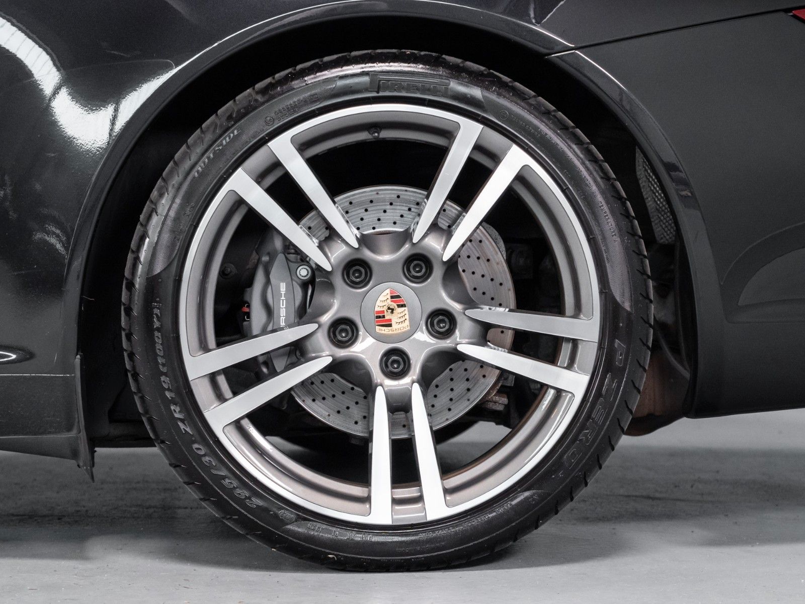 Porsche 997 911 Carrera Black Edition, 1. Hd.,Approved 05.26