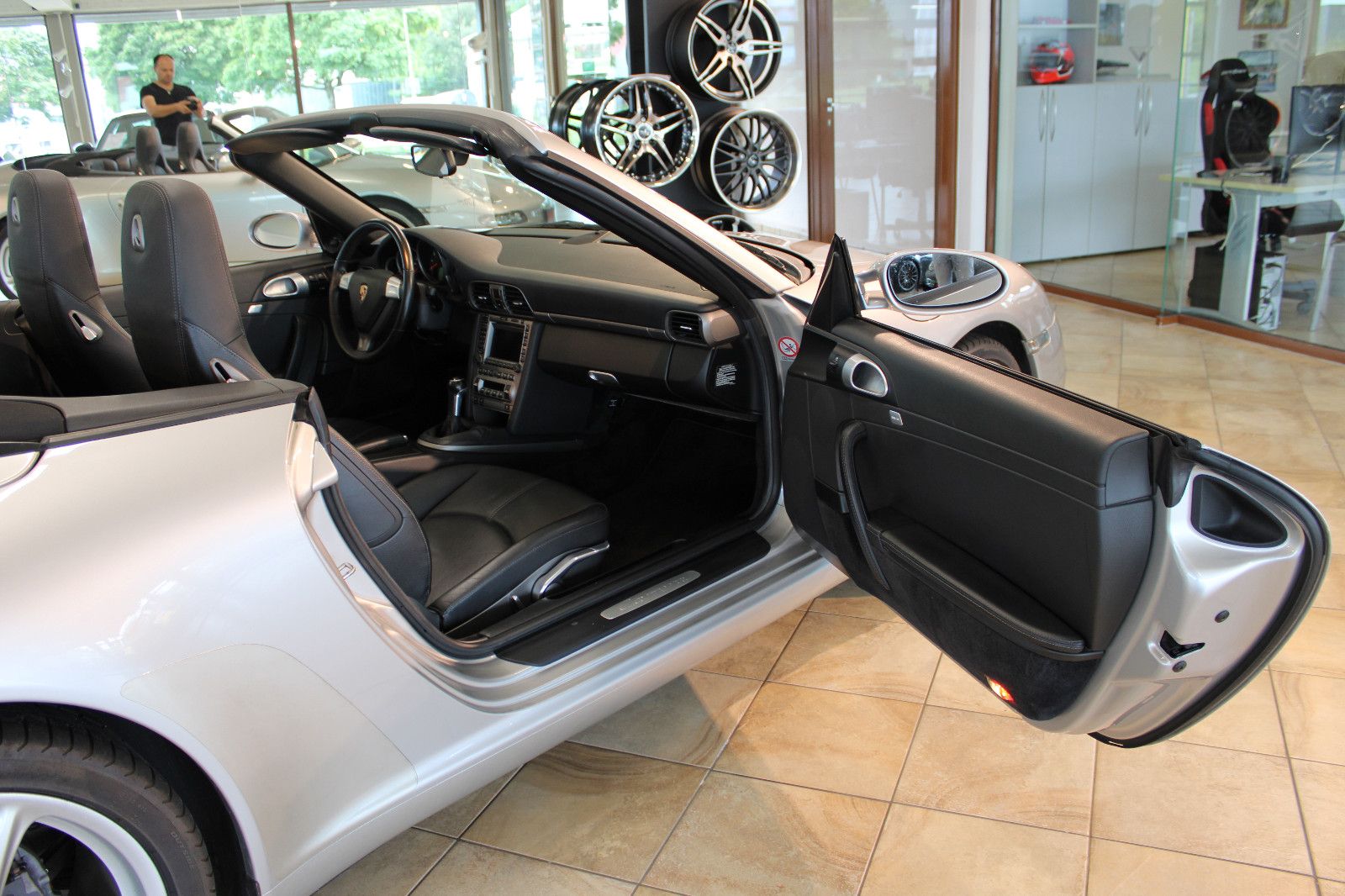 Porsche 997 997 Carrera Cabrio *Deutsch+Schalter+Top*