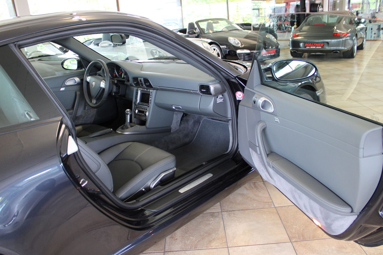 Porsche 997 997 Carrera Coupe *NEUWAGENZUSTAND!!!*