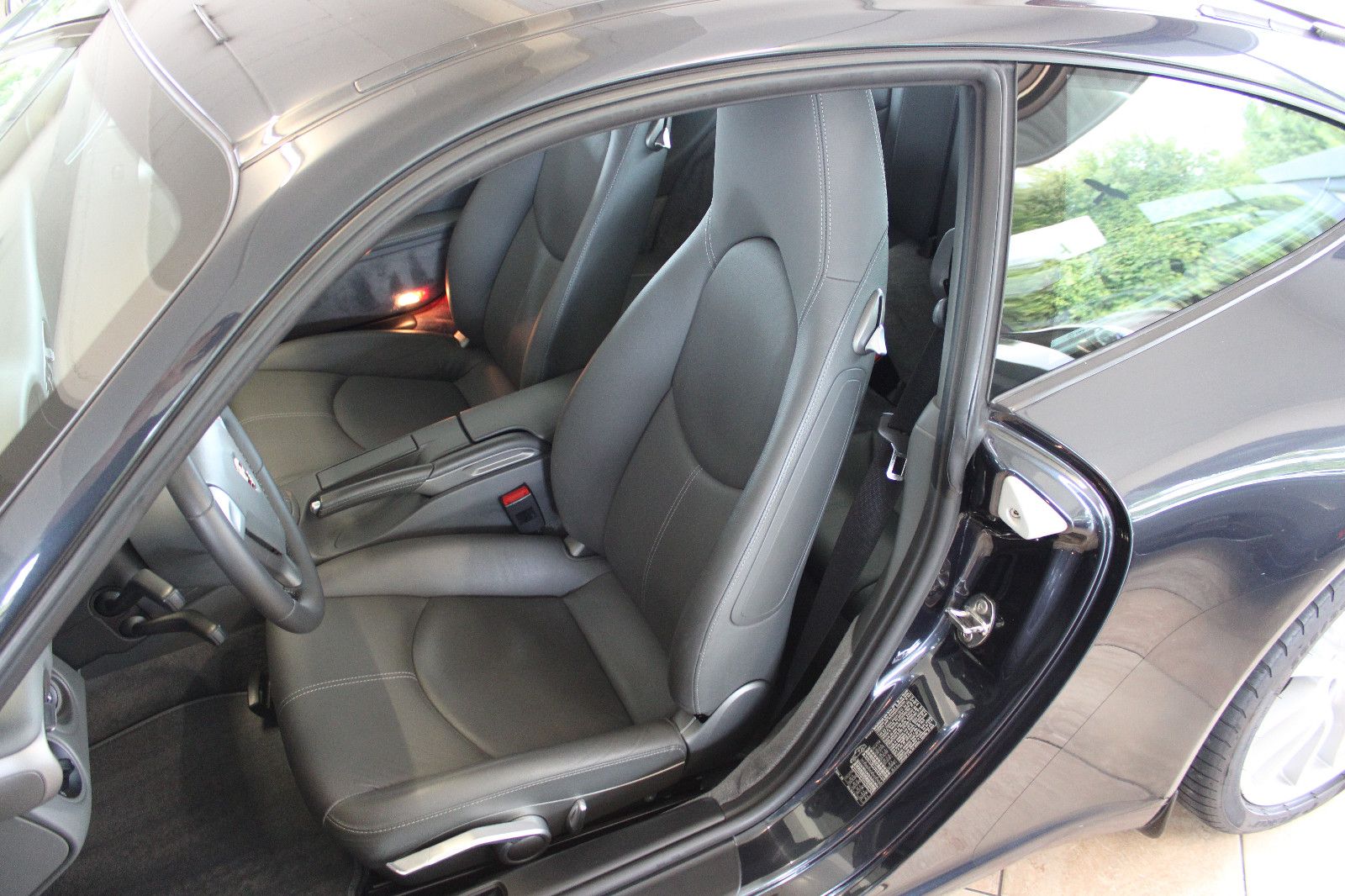 Porsche 997 997 Carrera Coupe *NEUWAGENZUSTAND!!!*