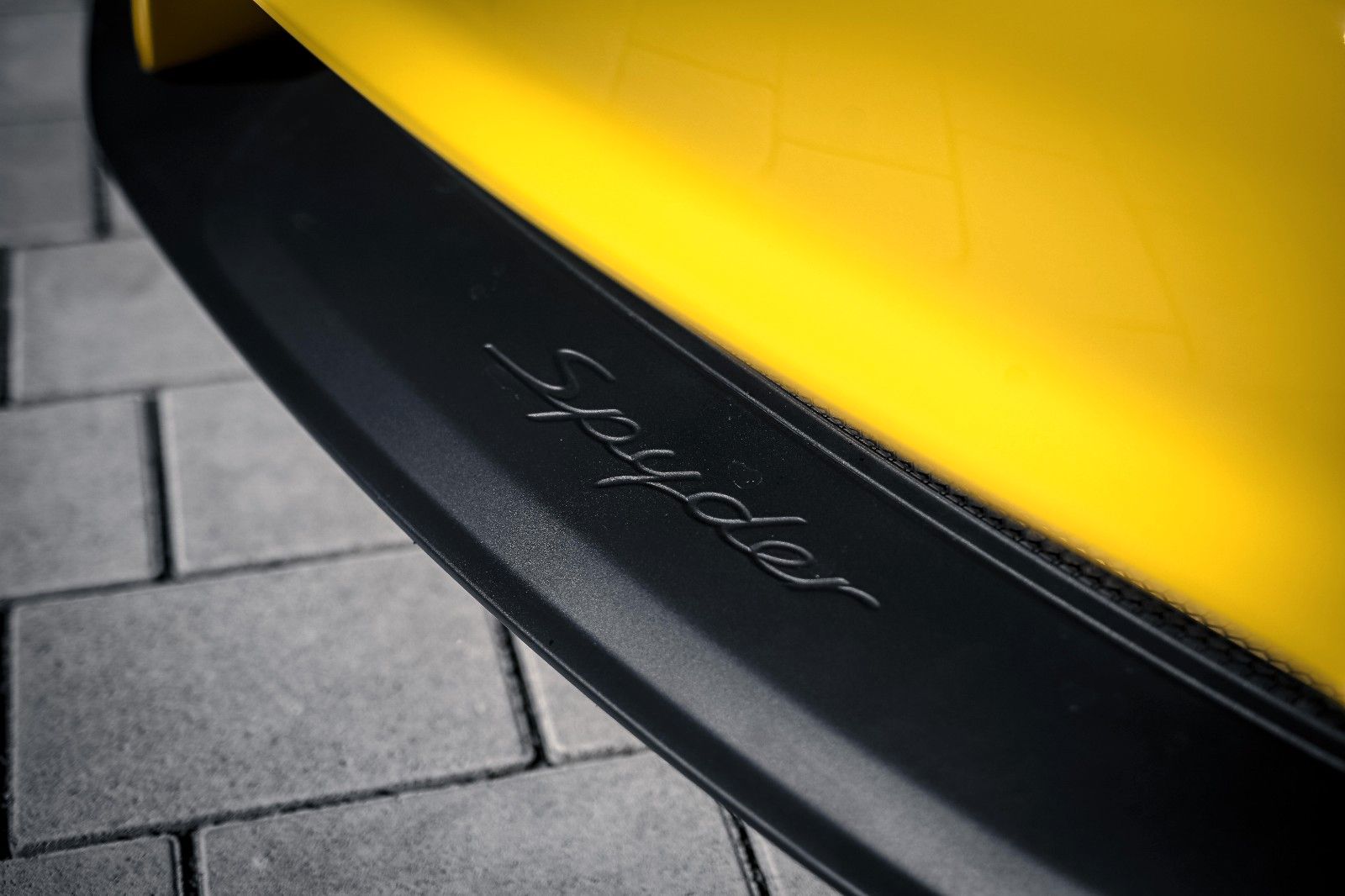 Porsche Boxster 718 Boxster Spyder Carbon