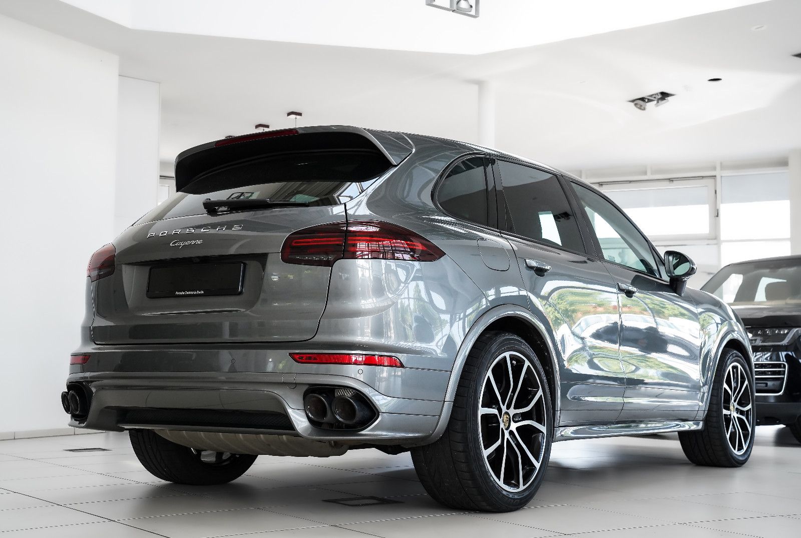Porsche Cayenne Cayenne 3.0d Pano SportDesign AHK PASM BOSE®