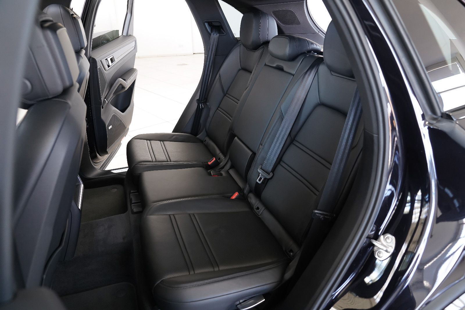 Porsche Cayenne Cayenne E-Hybrid SportDesign HUD Pano Turbo AHK