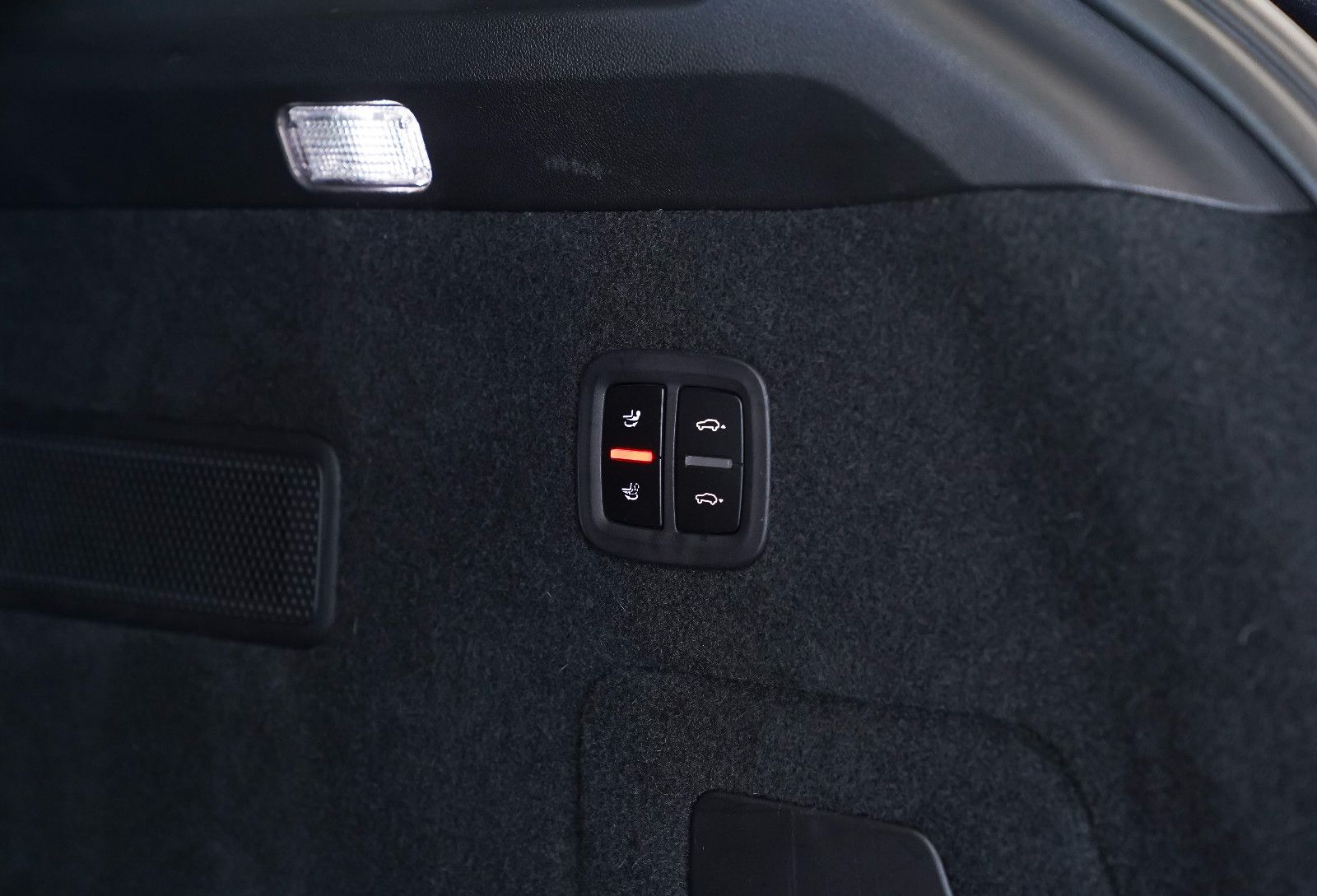Porsche Cayenne Cayenne E-Hybrid SportDesign HUD Pano Turbo AHK