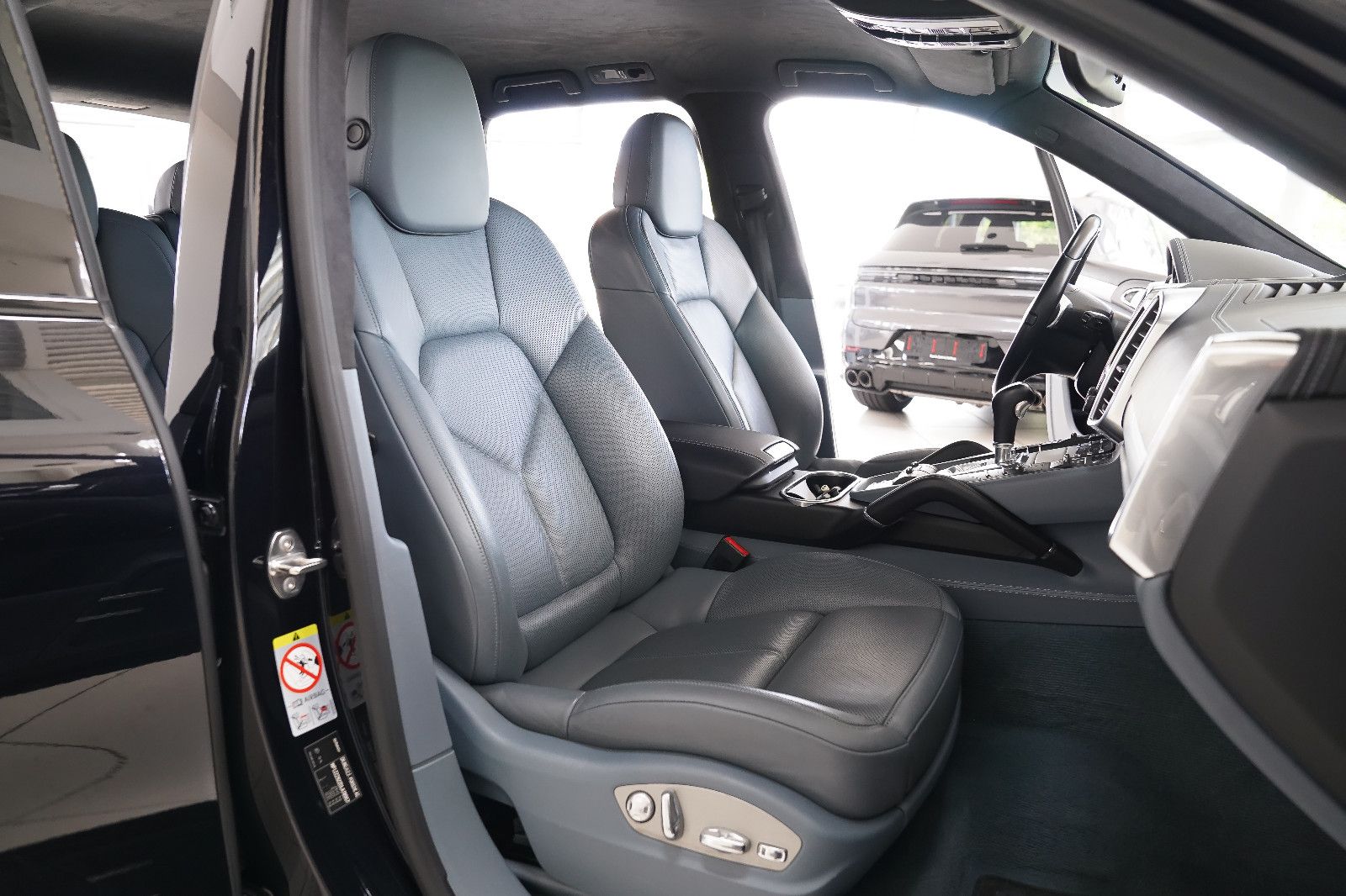 Porsche Cayenne Cayenne GTS Pano Beluftung Porsche Exklusiv Led