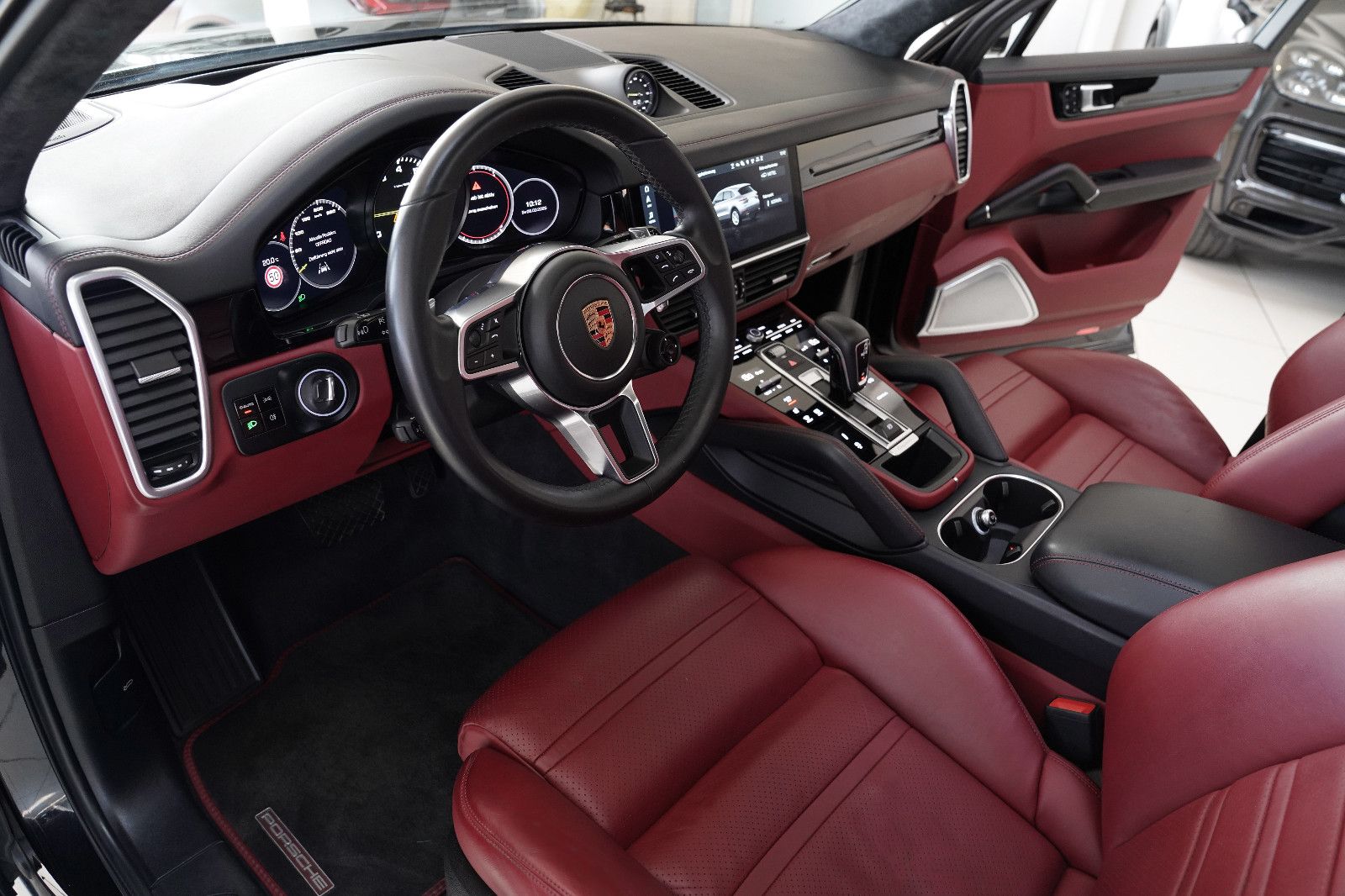 Porsche Cayenne Cayenne SportDesign Hinterachslenkung Burmester