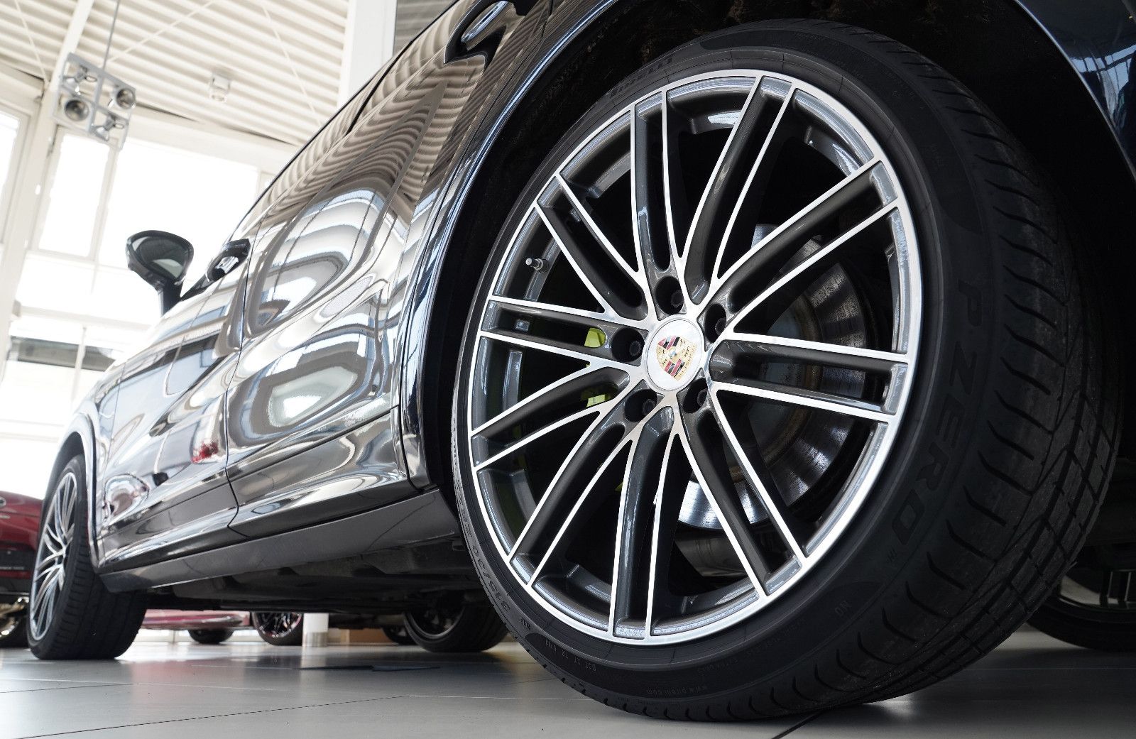 Porsche Cayenne Cayenne SportDesign Hinterachslenkung Burmester