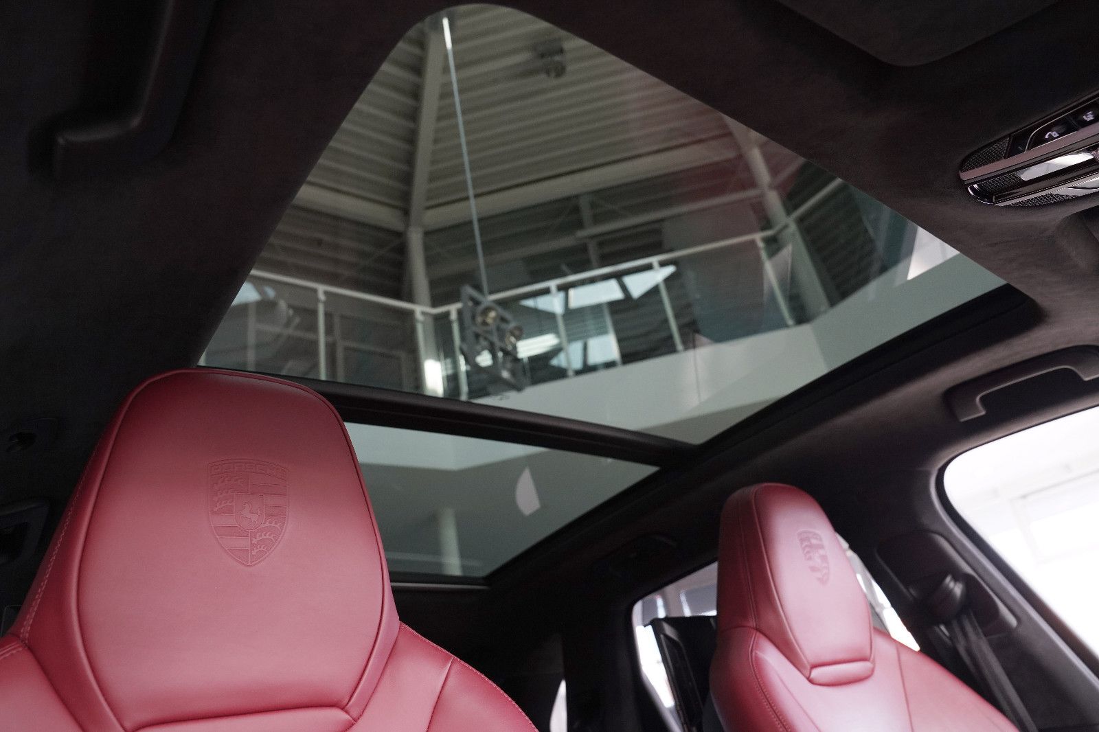 Porsche Cayenne Cayenne SportDesign Hinterachslenkung Burmester