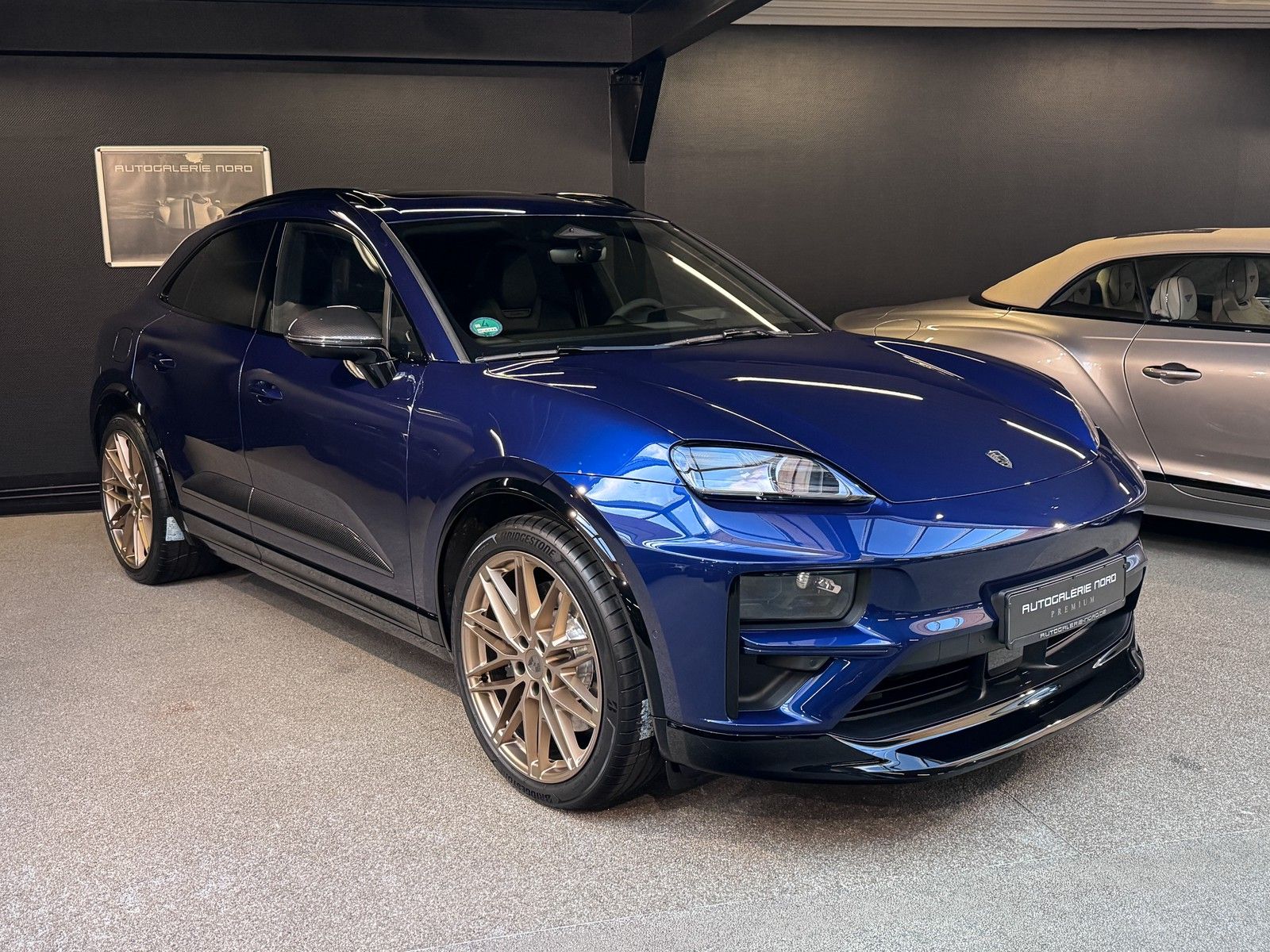 Porsche Macan Macan E Turbo+Burmester+Carbon+InnoDrive