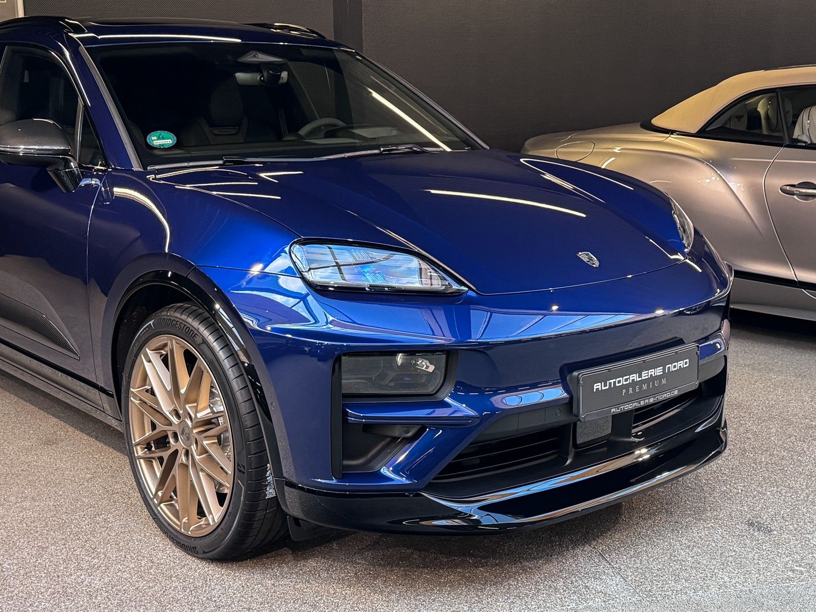 Porsche Macan Macan E Turbo+Burmester+Carbon+InnoDrive
