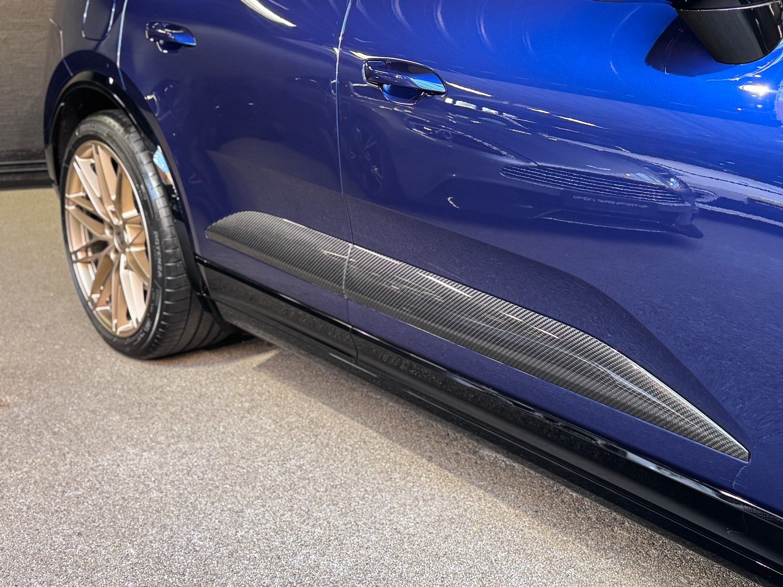 Porsche Macan Macan E Turbo+Burmester+Carbon+InnoDrive