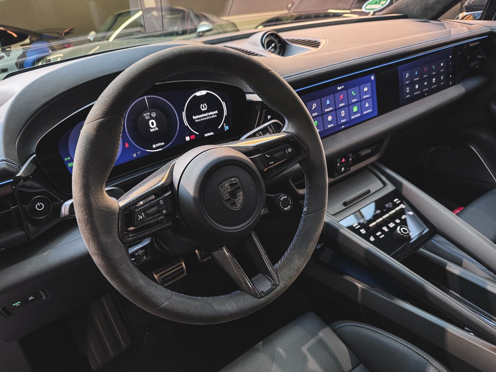 Porsche Macan Macan E Turbo+Burmester+Carbon+InnoDrive