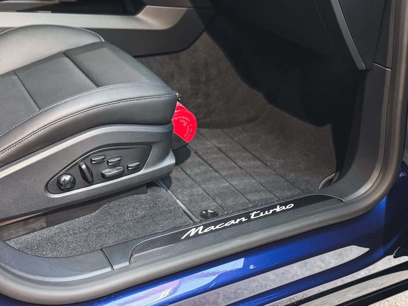 Porsche Macan Macan E Turbo+Burmester+Carbon+InnoDrive