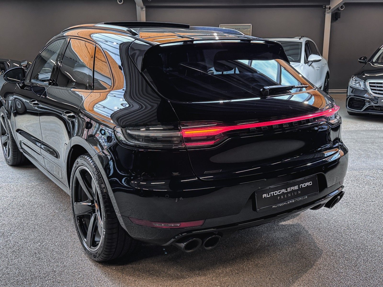 Porsche Macan Macan Turbo Approved+Pano+ACC+360°K+Sport-AGA