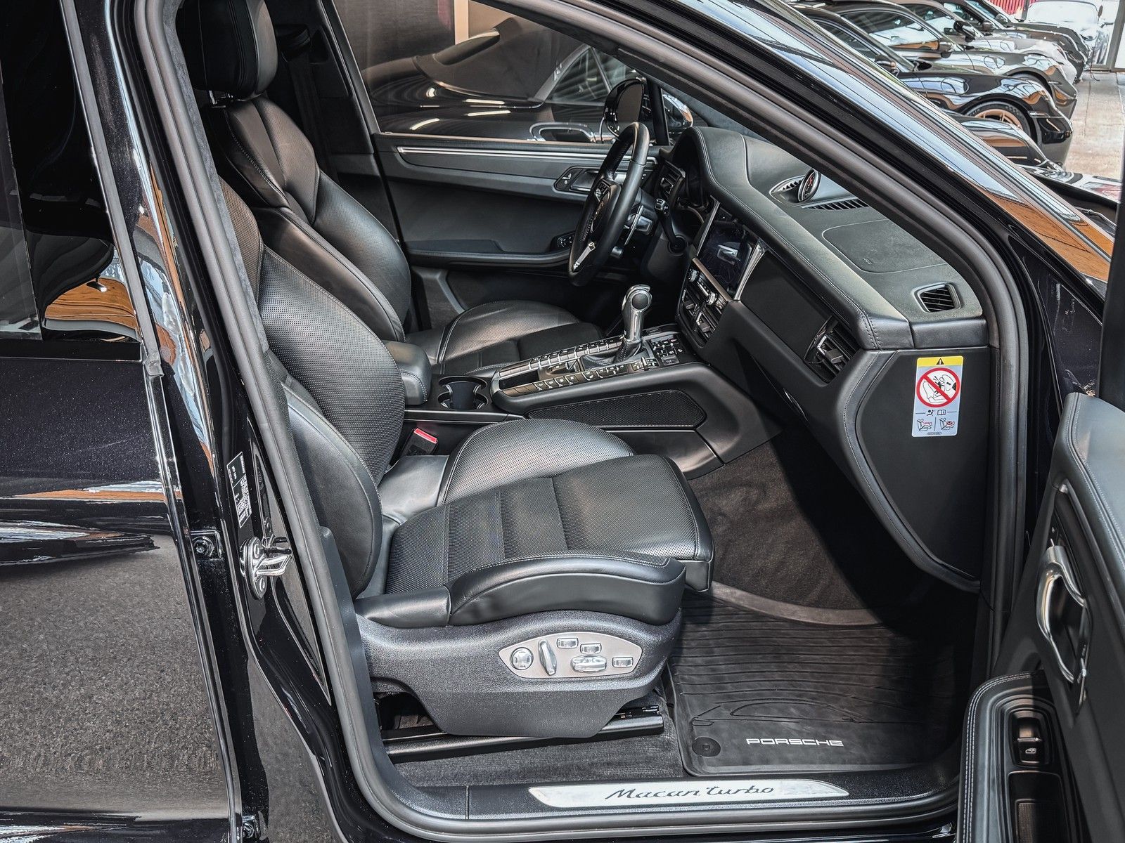 Porsche Macan Macan Turbo Approved+Pano+ACC+360°K+Sport-AGA