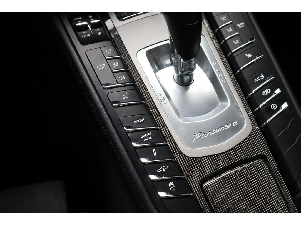 Porsche Panamera Panamera 4.8 GTS V8, Sport Chrono, 20&quot;, Klappena