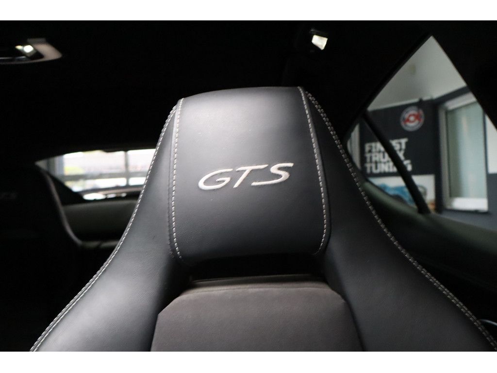 Porsche Panamera Panamera 4.8 GTS V8, Sport Chrono, 20&quot;, Klappena