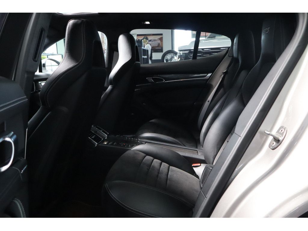 Porsche Panamera Panamera 4.8 GTS V8, Sport Chrono, 20&quot;, Klappena