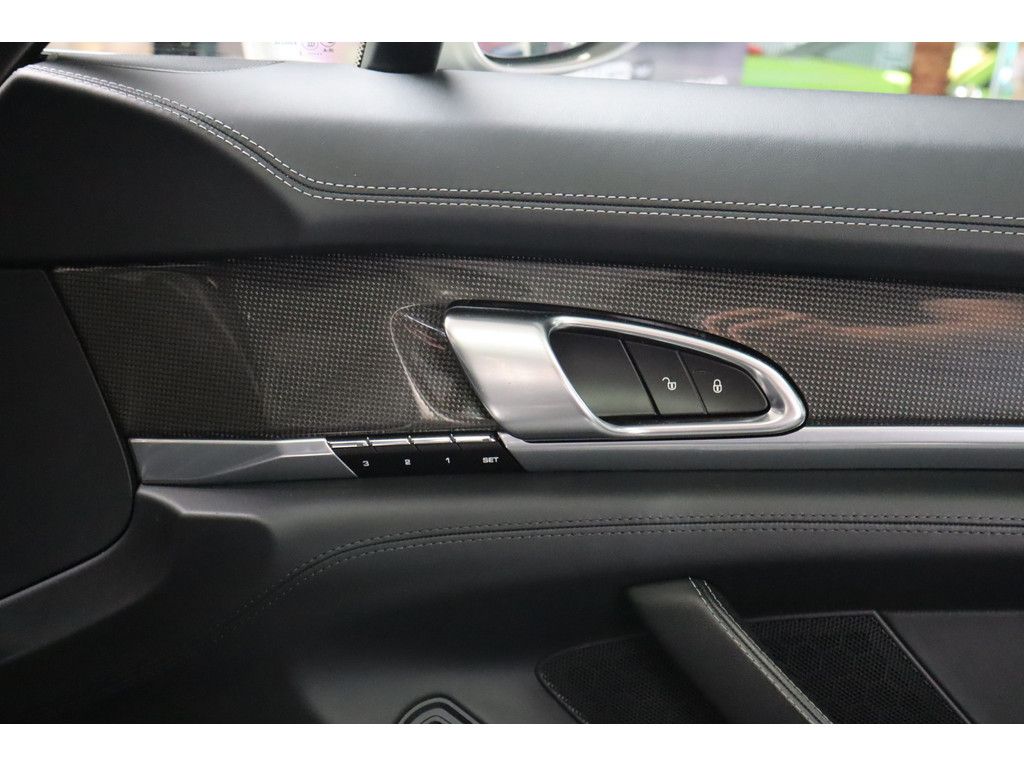 Porsche Panamera Panamera 4.8 GTS V8, Sport Chrono, 20&quot;, Klappena