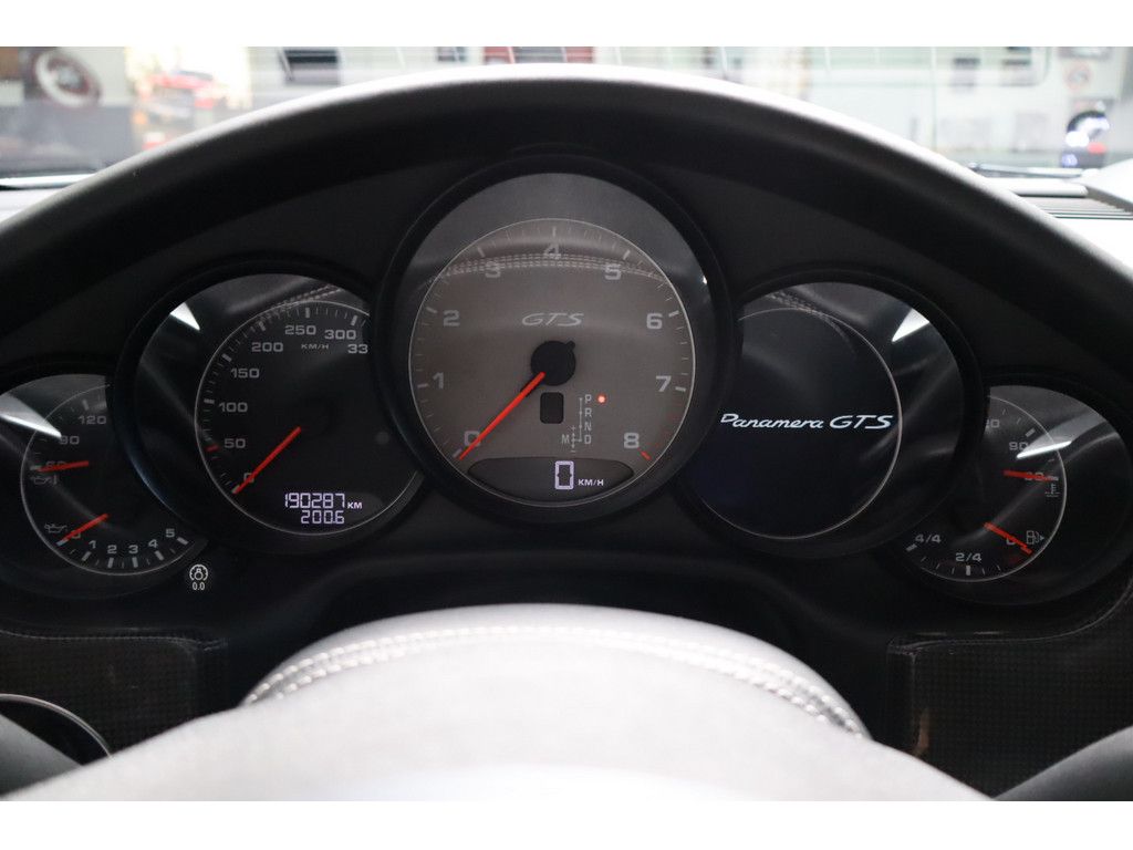 Porsche Panamera Panamera 4.8 GTS V8, Sport Chrono, 20&quot;, Klappena