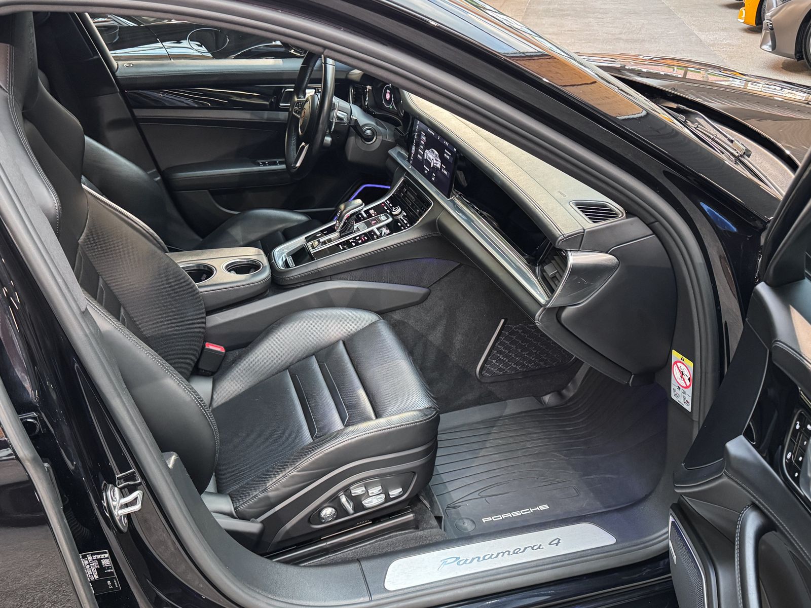 Porsche Panamera Panamera 4 E-Hybrid Pano