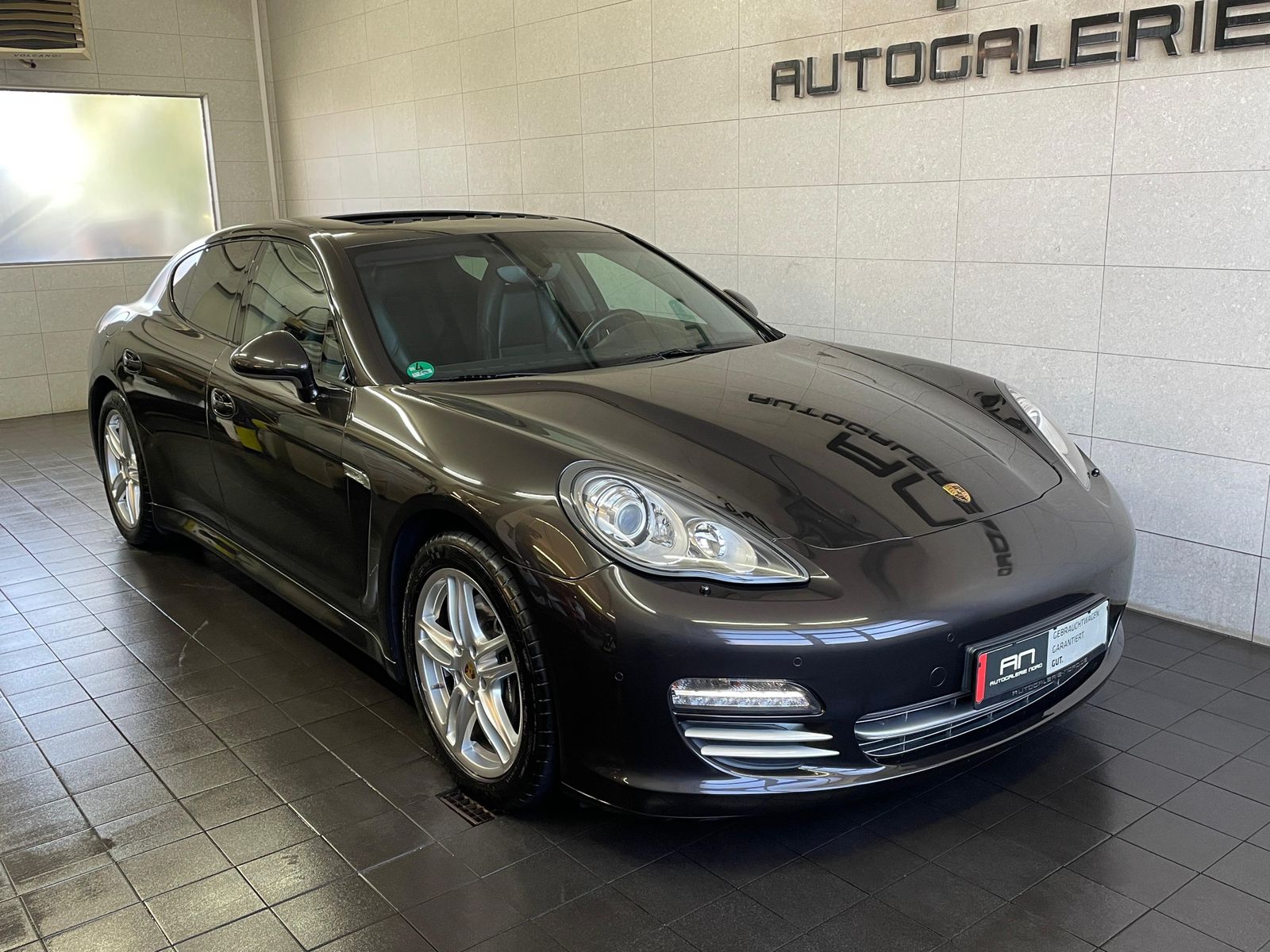Porsche Panamera Panamera 4 Platinum Edition 1.Hand+Luftfed+Stand