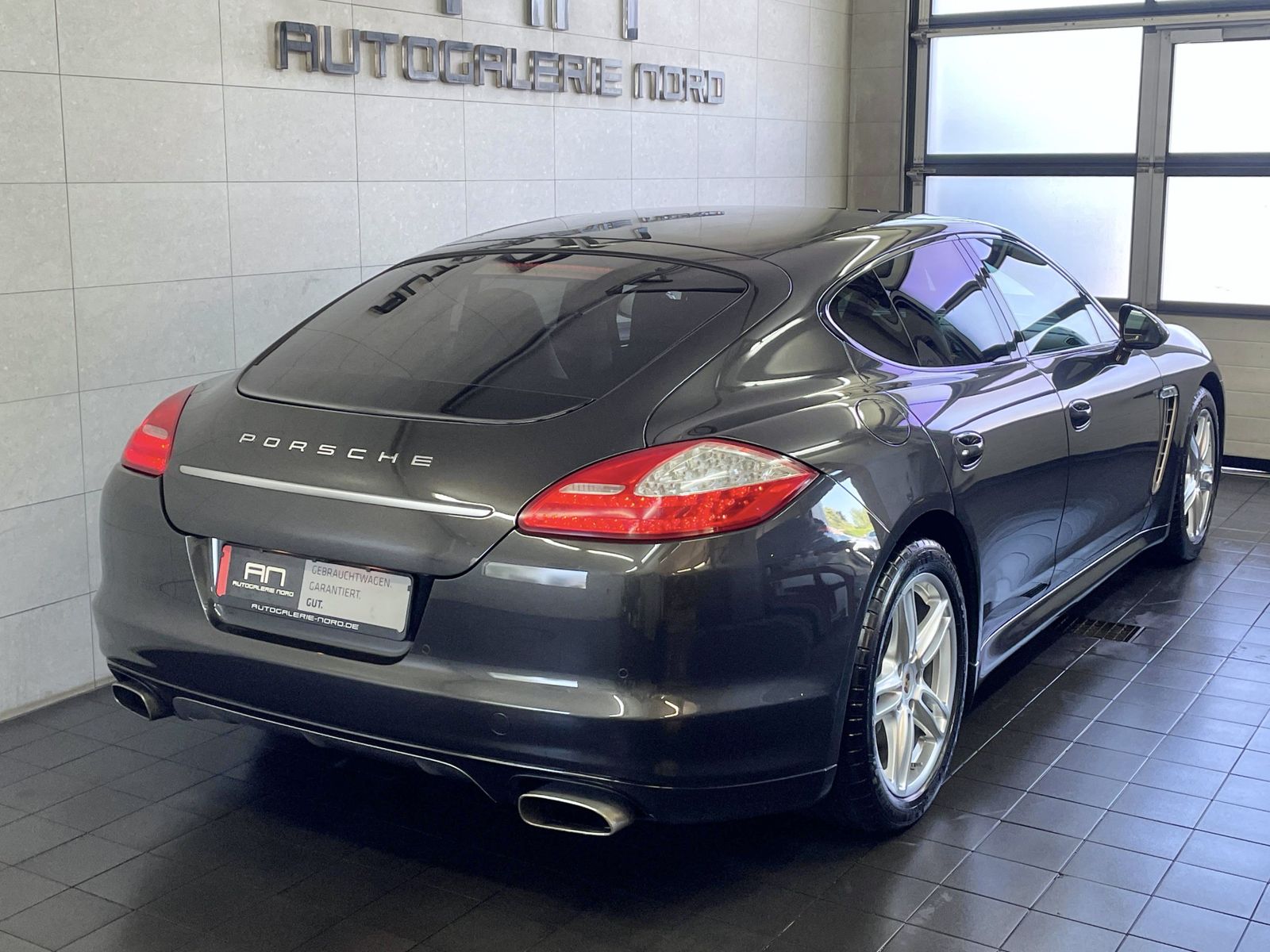 Porsche Panamera Panamera 4 Platinum Edition 1.Hand+Luftfed+Stand