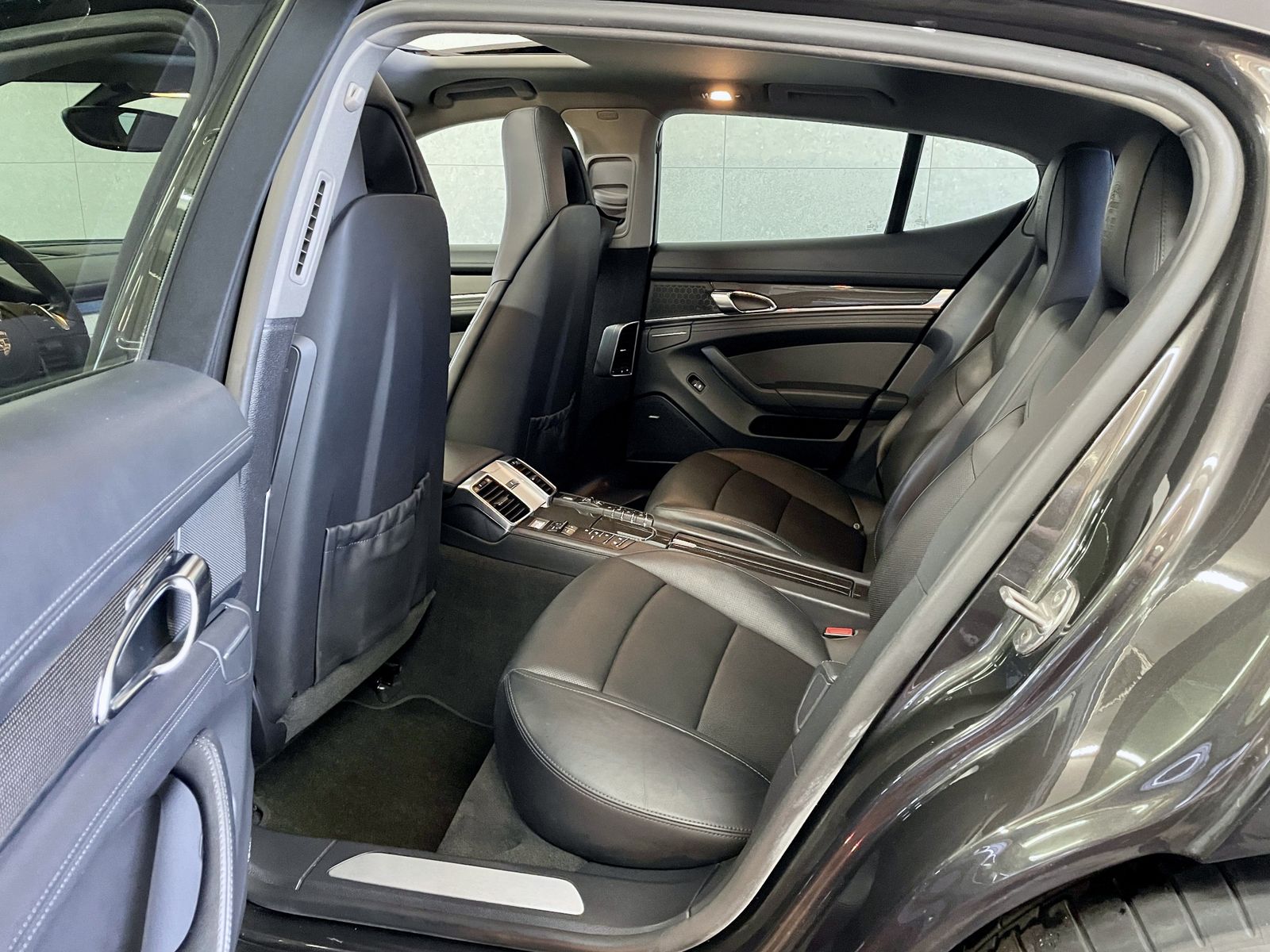 Porsche Panamera Panamera 4 Platinum Edition 1.Hand+Luftfed+Stand