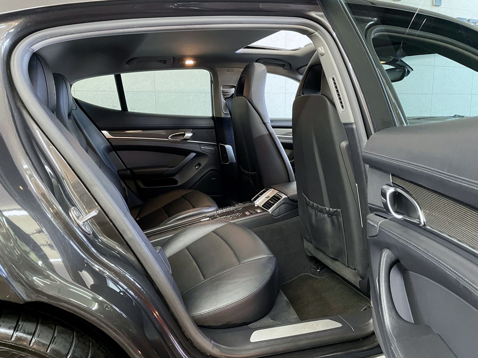 Porsche Panamera Panamera 4 Platinum Edition 1.Hand+Luftfed+Stand