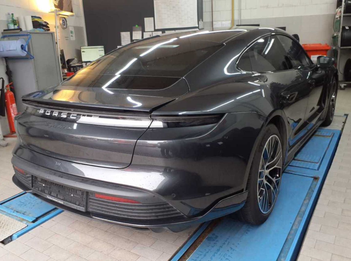 Porsche Taycan Taycan 4S Turbo Aero SportDesign 18w Pano P-Plus