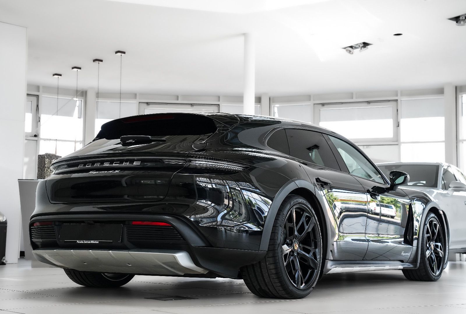 Porsche Taycan Taycan Cross Turismo 4 Electric Sport Sound