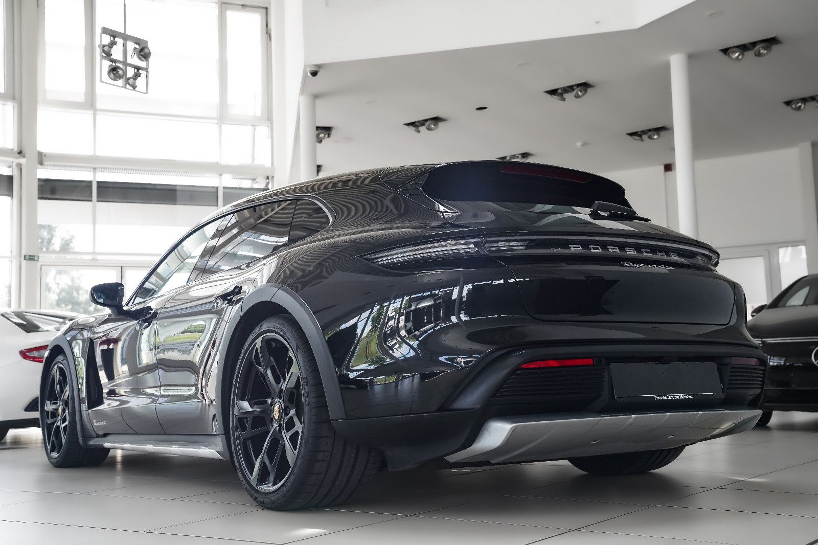 Porsche Taycan Taycan Cross Turismo 4 Electric Sport Sound