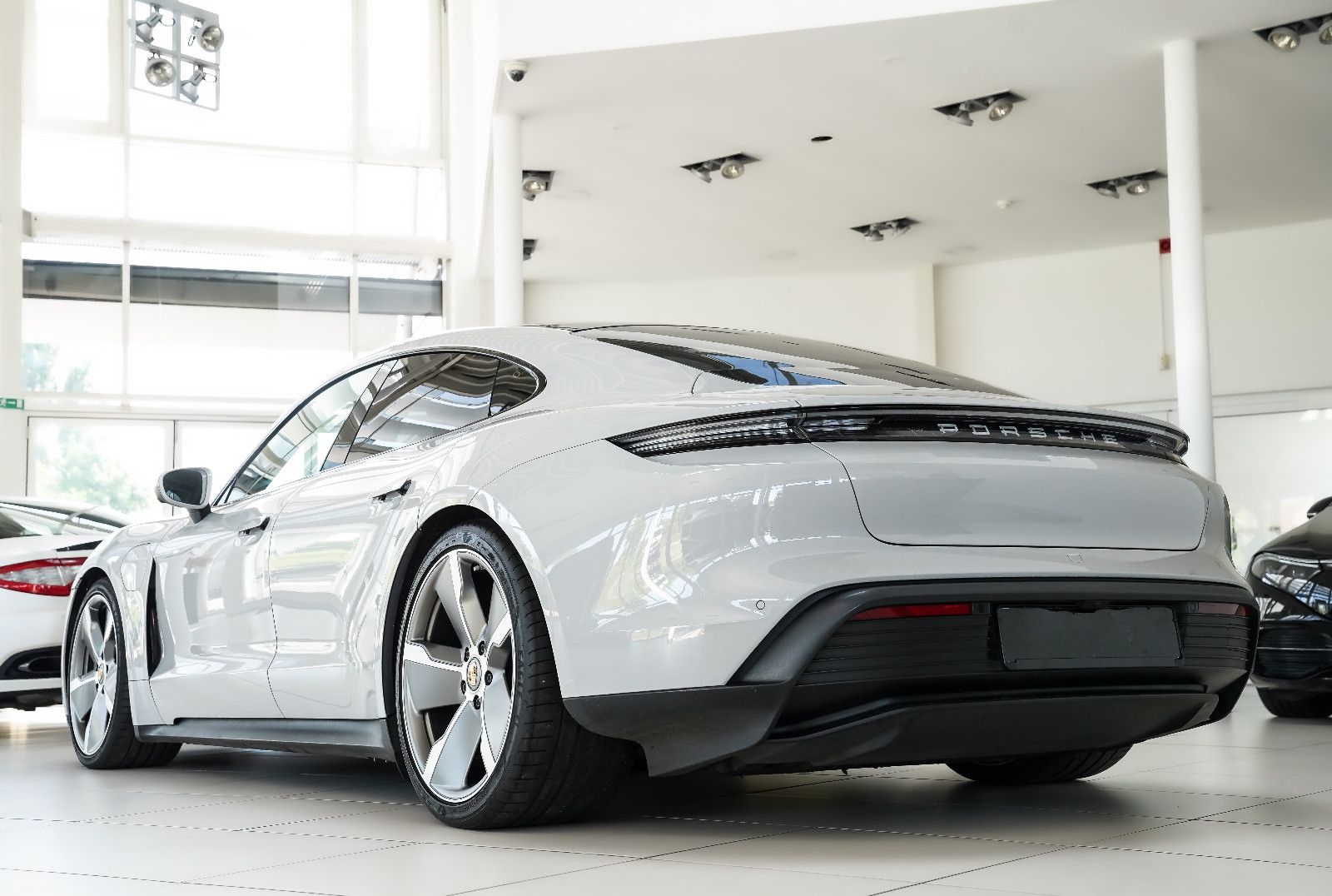 Porsche Taycan Taycan Turbo Aero Pano InnoDrive PASM 360 Matrix