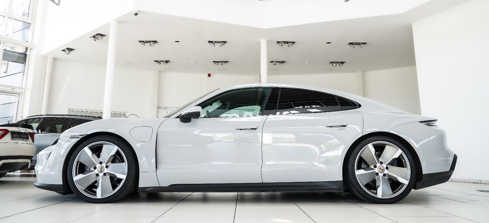 Porsche Taycan Taycan Turbo Aero Pano InnoDrive PASM 360 Matrix