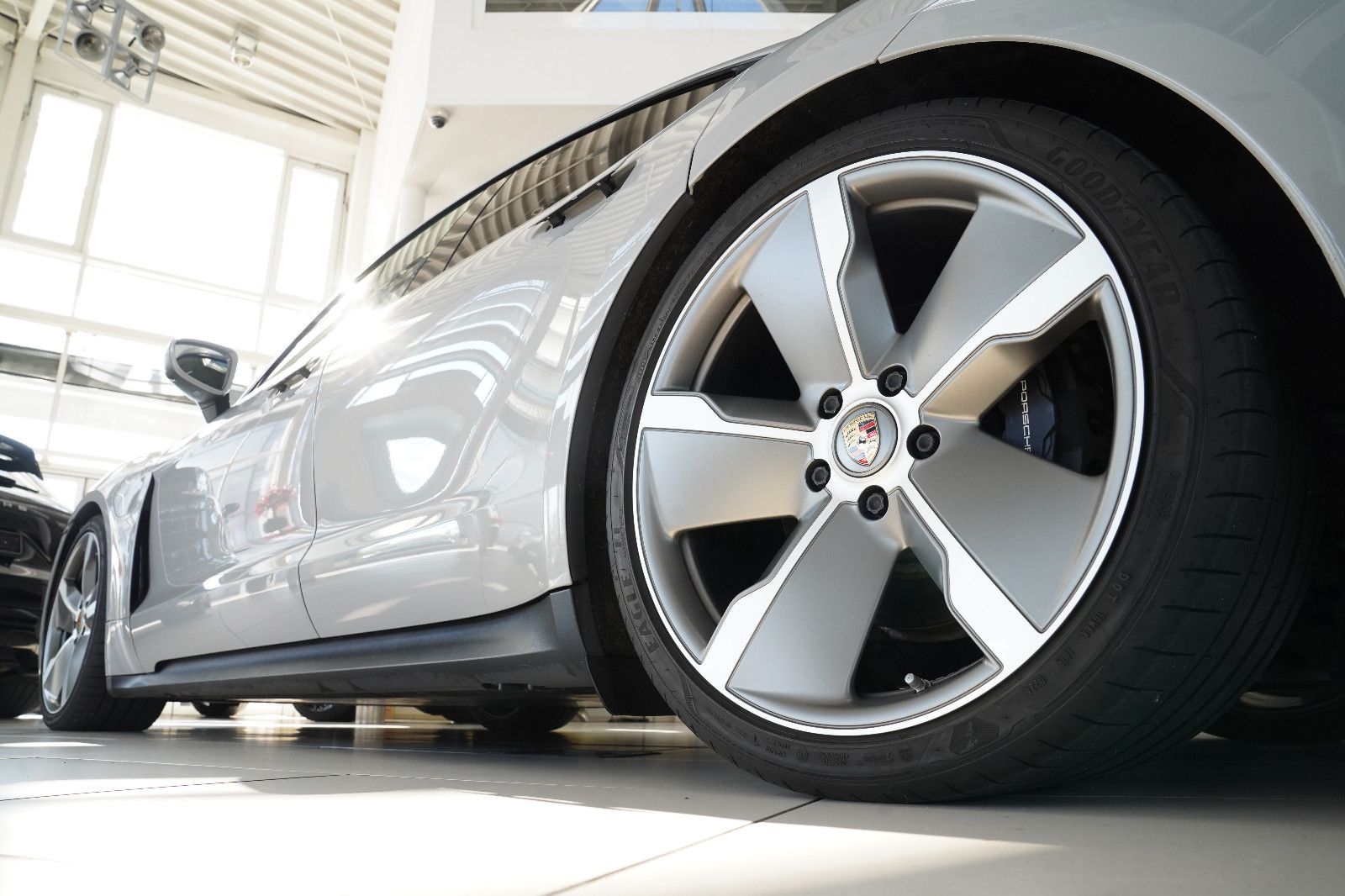 Porsche Taycan Taycan Turbo Aero Pano InnoDrive PASM 360 Matrix