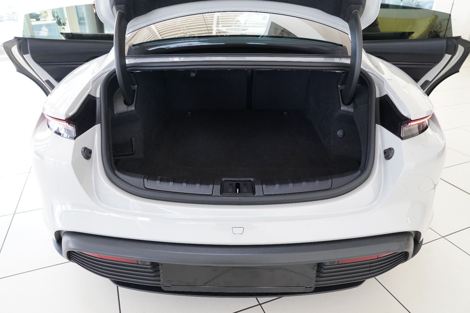 Porsche Taycan Taycan Turbo Aero Pano InnoDrive PASM 360 Matrix