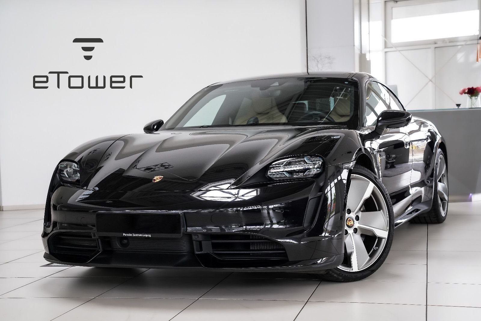 Porsche Taycan Taycan Turbo Beifahrerdisplay Matrix SportDesign