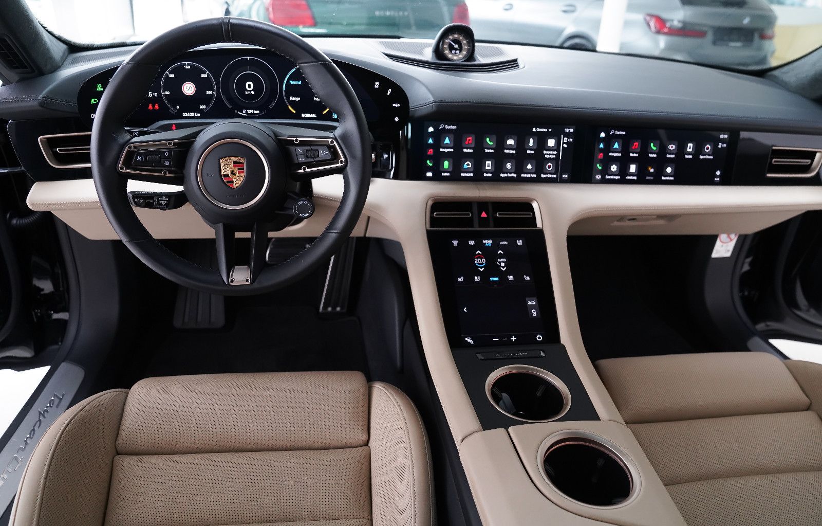 Porsche Taycan Taycan Turbo Beifahrerdisplay Matrix SportDesign