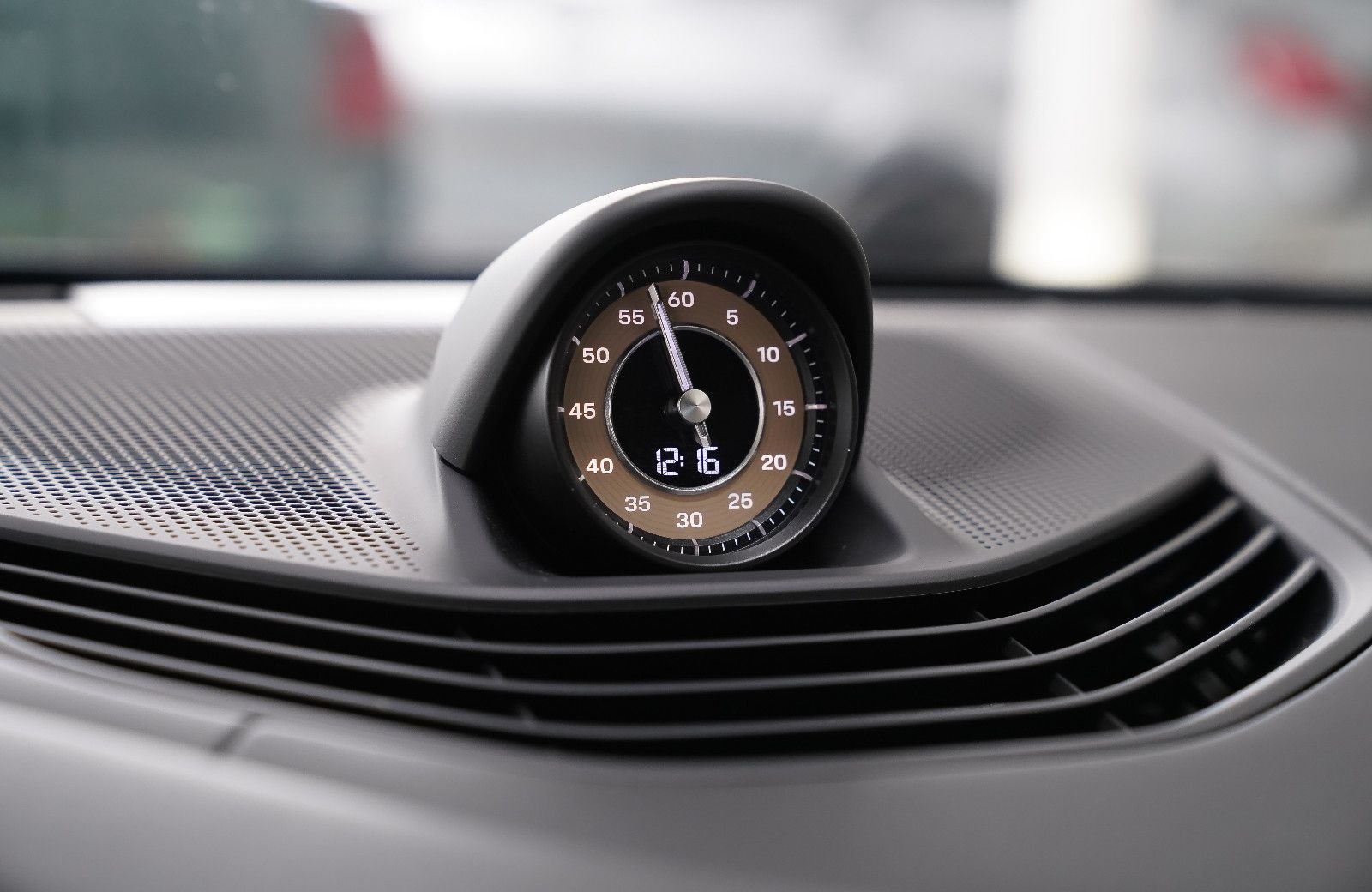 Porsche Taycan Taycan Turbo Beifahrerdisplay Matrix SportDesign