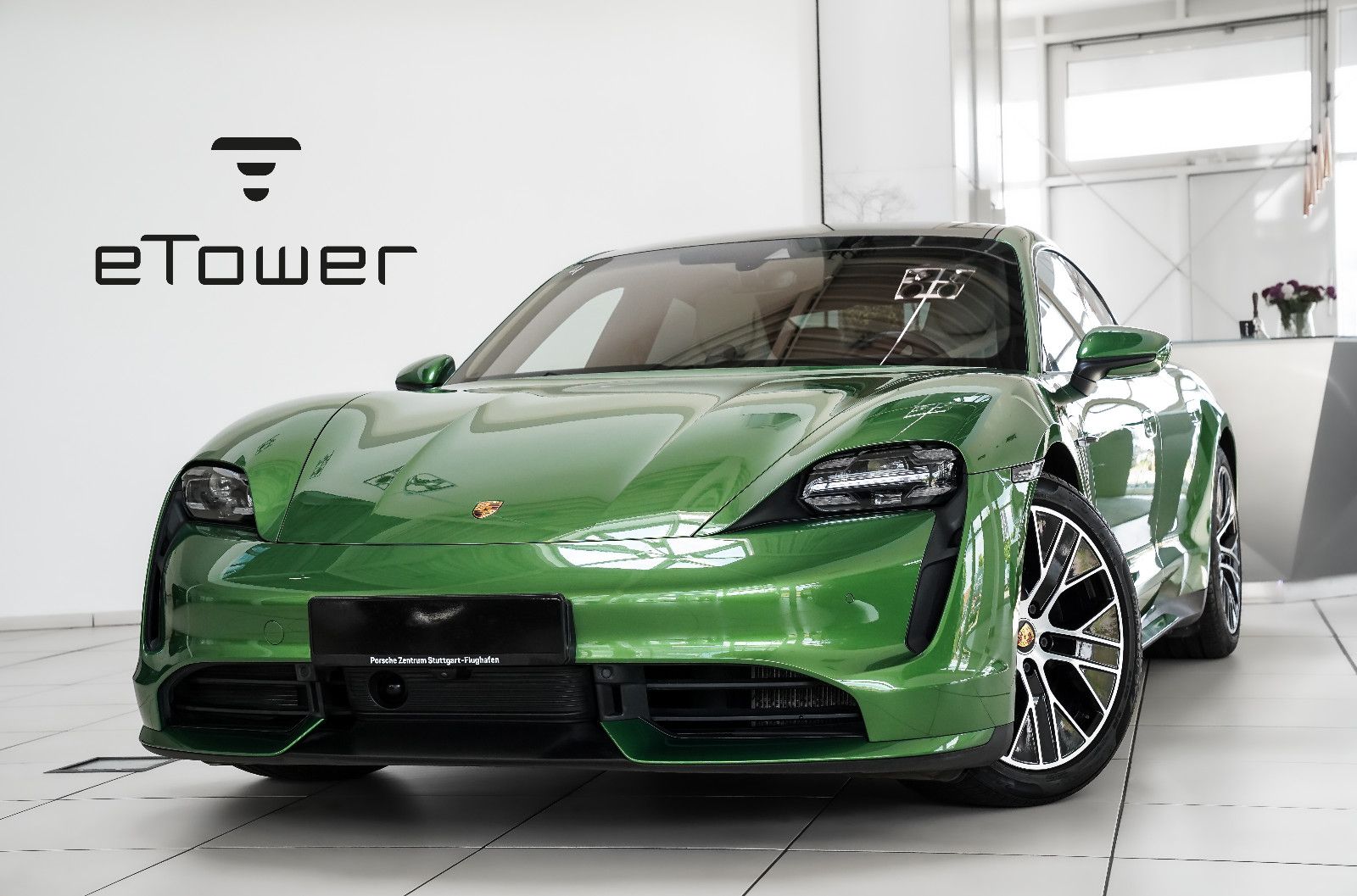Porsche Taycan Taycan Turbo SportDesin Pano Vierradl InoDr