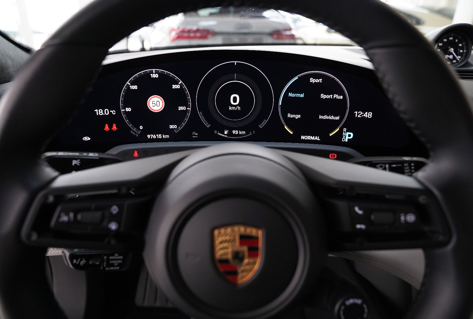 Porsche Taycan Taycan Turbo SportDesin Pano Vierradl InoDr