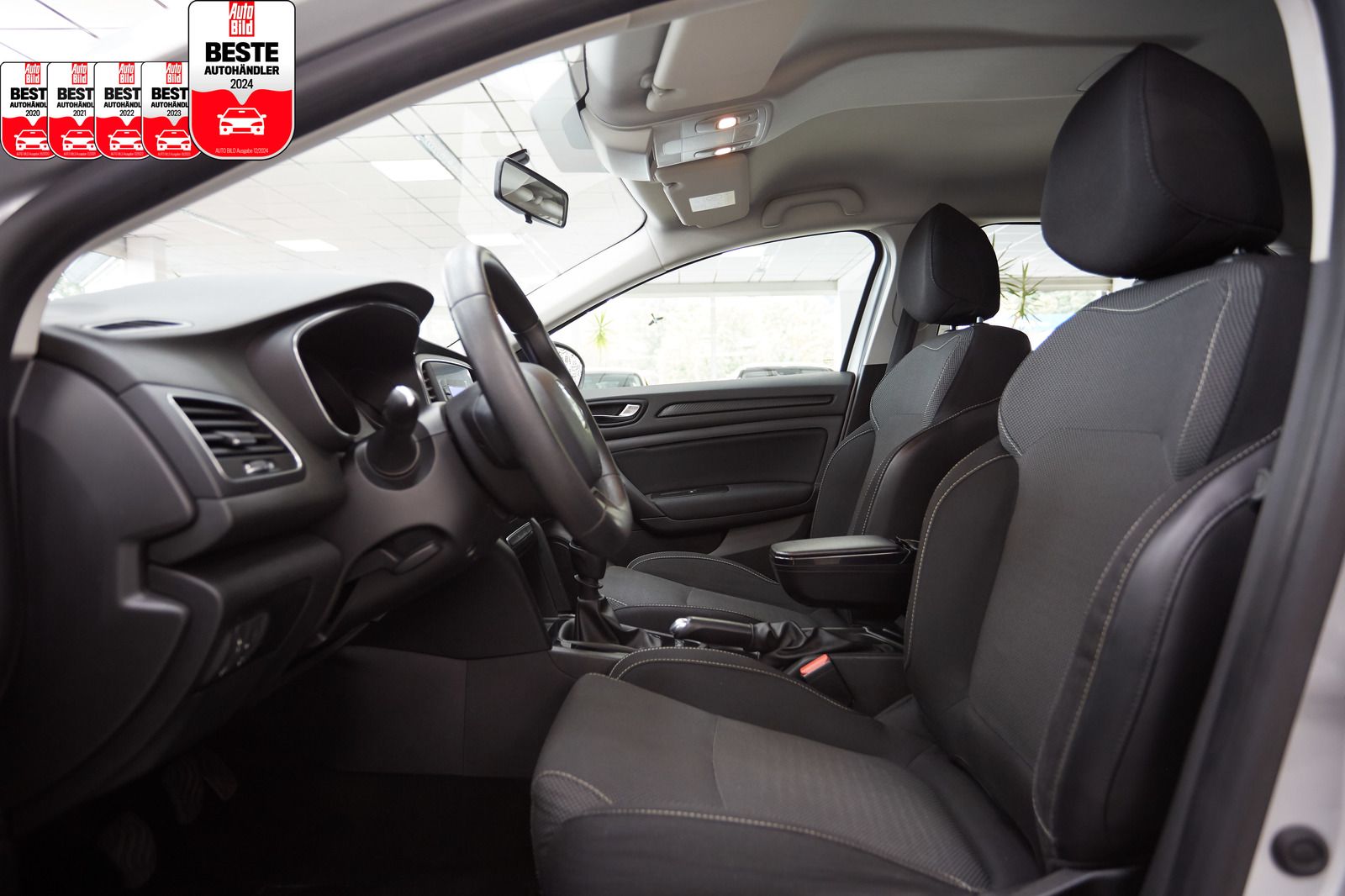 Renault Megane Megane IV Lim. LIFE*SITZH*PDC*TEMPOMAT*5-TÜRER*