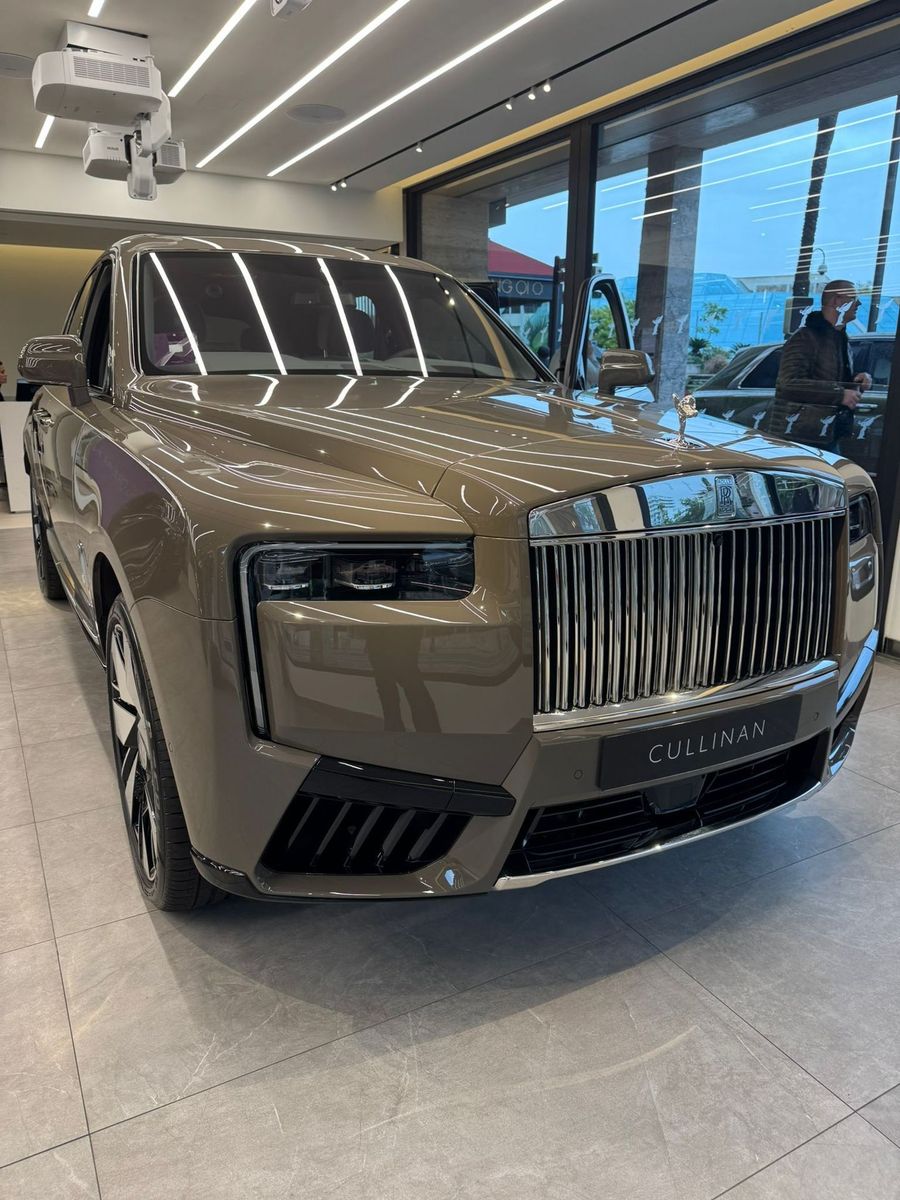 Rolls-Royce Cullinan Cullinan °FACELIFT°IMMEDIATELY°NETTO EXPORT°