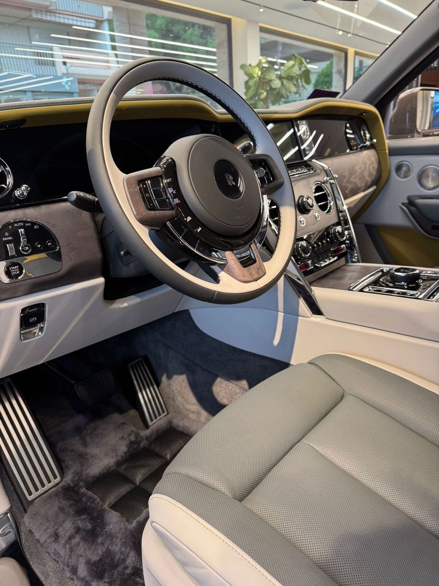 Rolls-Royce Cullinan Cullinan °FACELIFT°IMMEDIATELY°NETTO EXPORT°