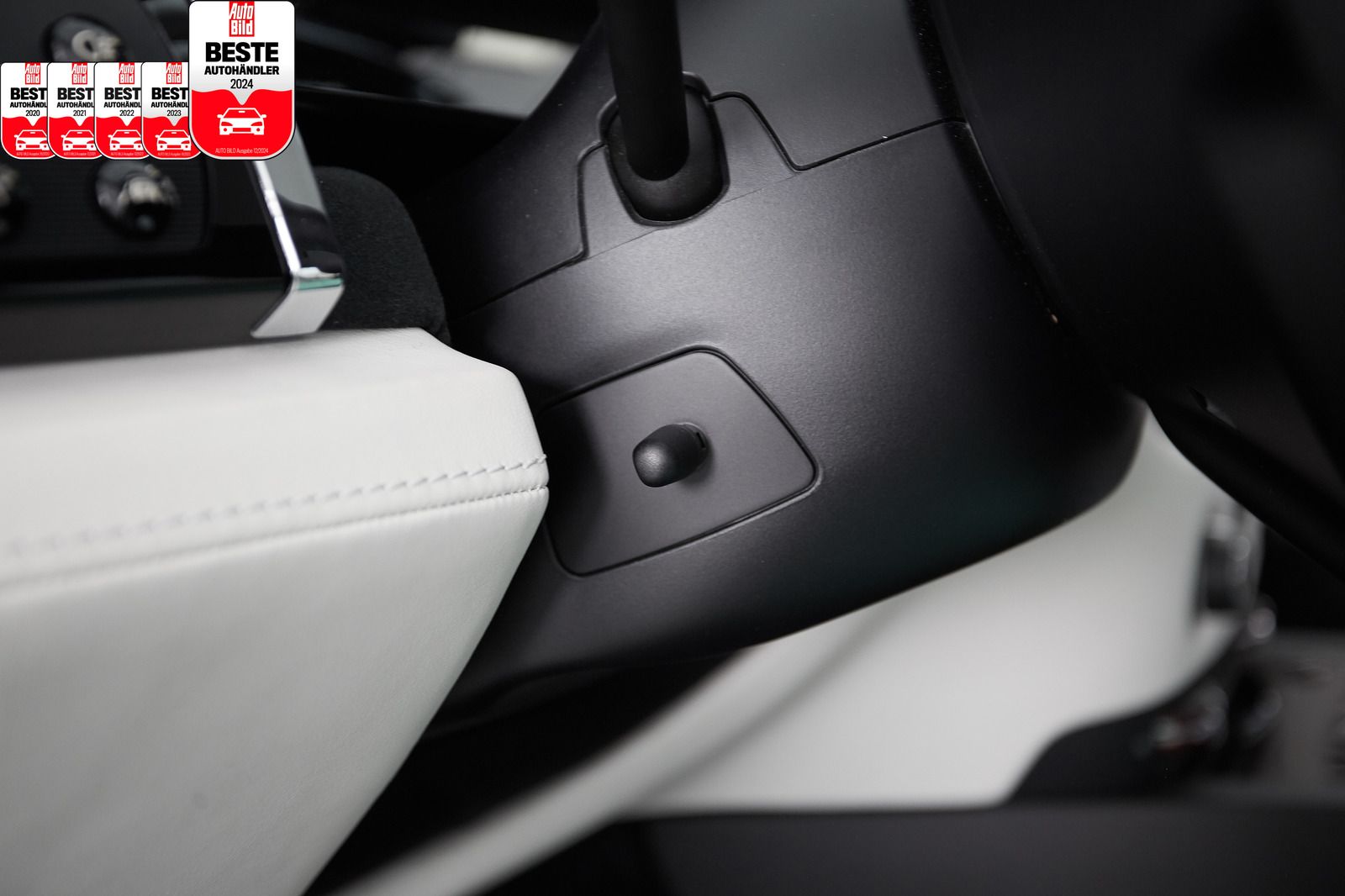 Rolls-Royce Ghost Ghost DUO-TONE*REARSEAT*BESPOKE*HEAD-U*TOP-VIEW*