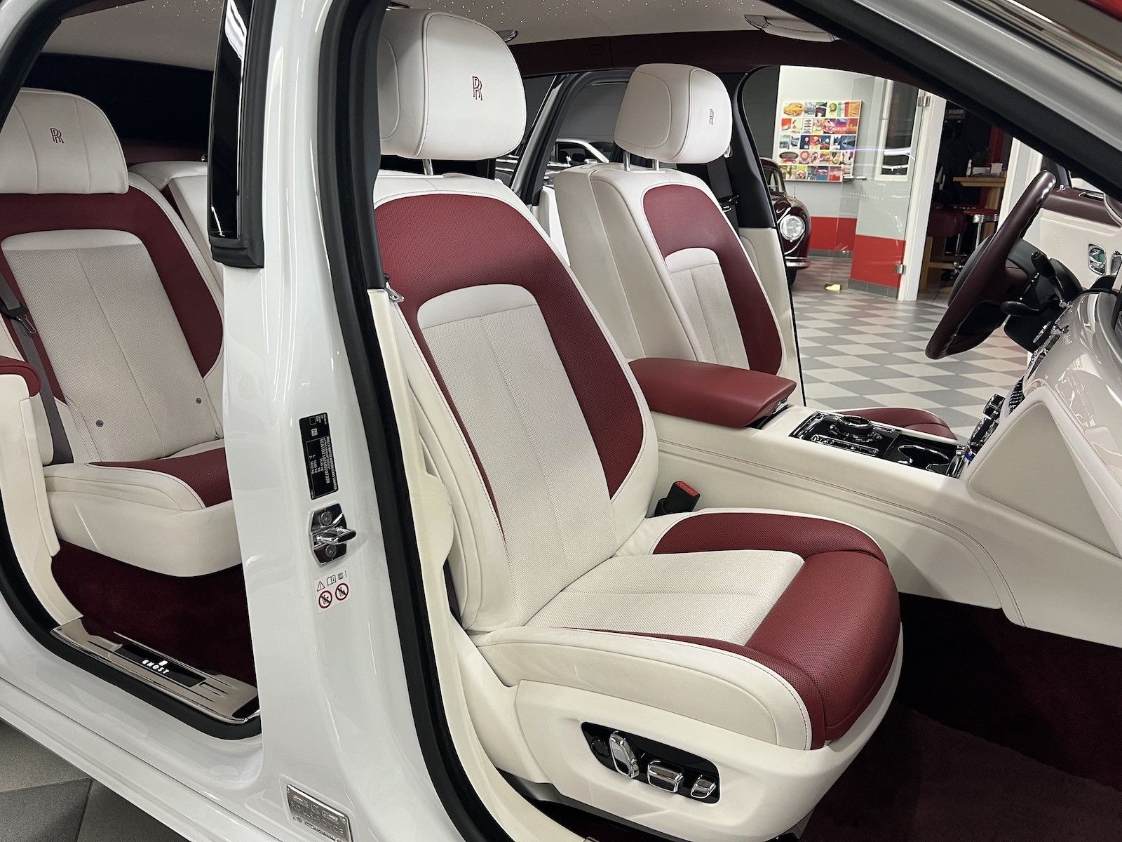 Rolls-Royce Ghost Ghost u-frei*Garantie*Sternenhimmel*Kühlschrank
