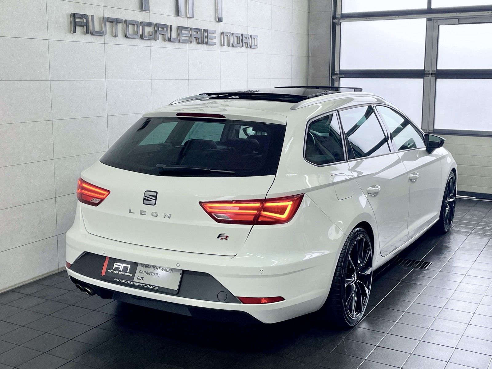 Seat Leon Leon ST FR Performance Pano+ACC+Virtual+Business